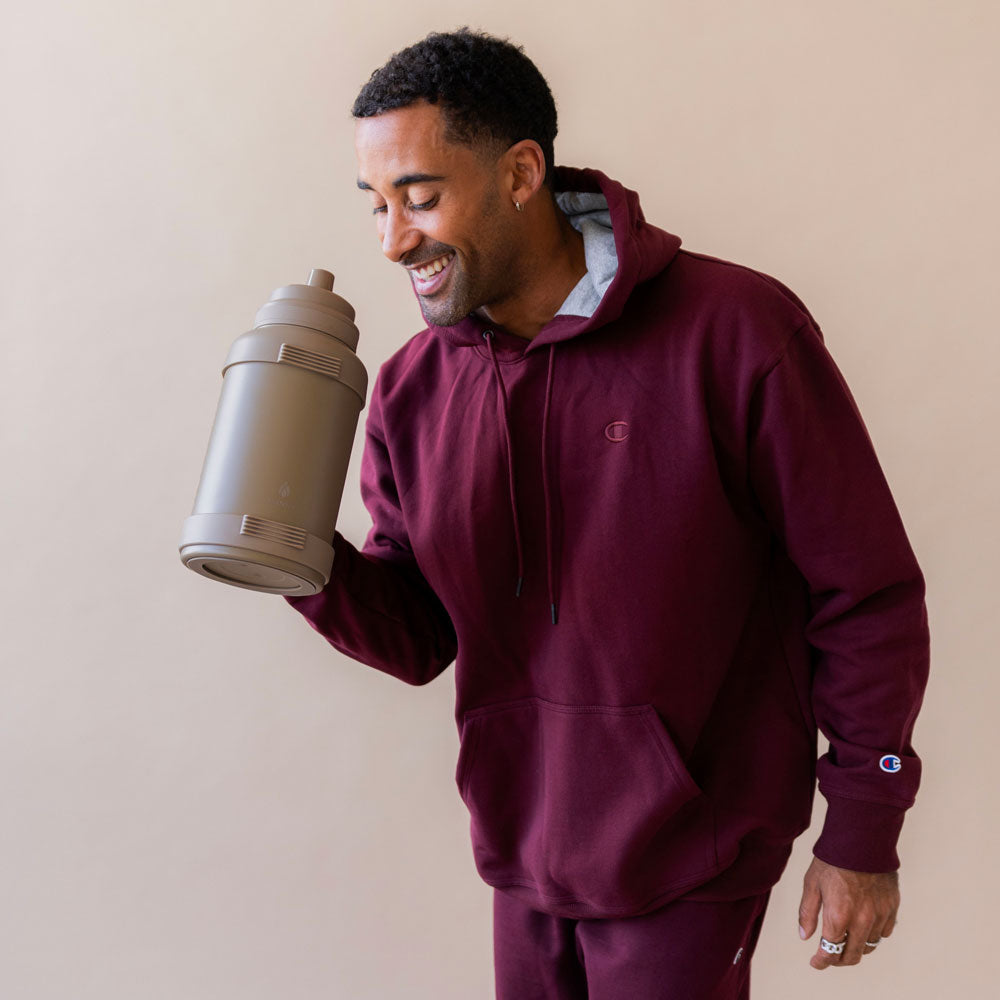 78-oz-titan-bottle-pastel-collection-t8 32_Manna_Website_Lifestyles_Titan_Darker_2.jpg
