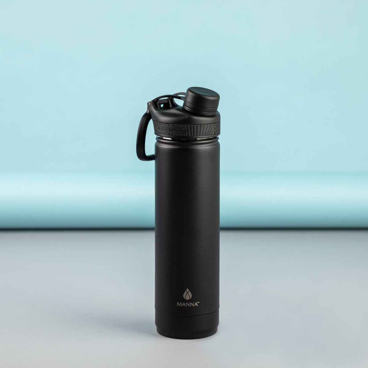 26-oz-saratoga-bottle-h5 MAN_Website_Saratoga_05.jpg